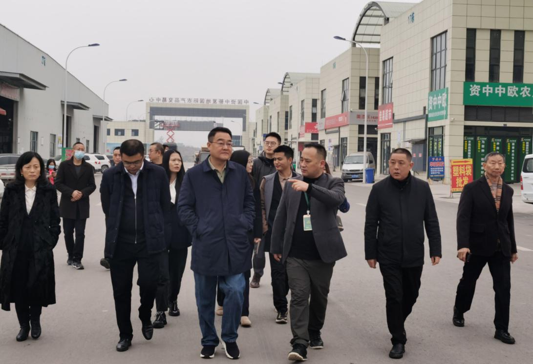 棉麻集團(tuán)加快落實總社、省社工作部署  —— 鄧華帶隊赴內(nèi)江資中開展專題調(diào)研工作