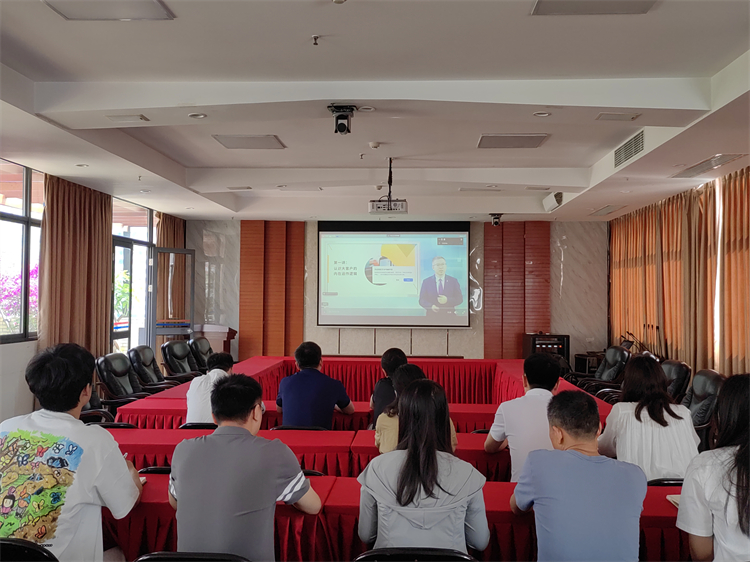 集團(tuán)公司組織開(kāi)展第3期棉麻大講堂 ——大客戶(hù)銷(xiāo)售全程溝通技巧（第一期）